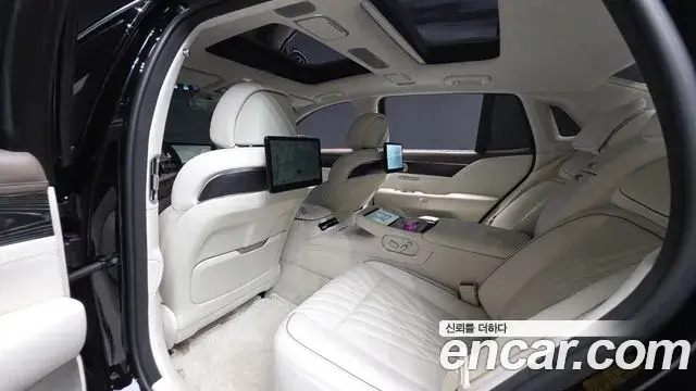 Genesis G90 2023 — ფოტო 18/20