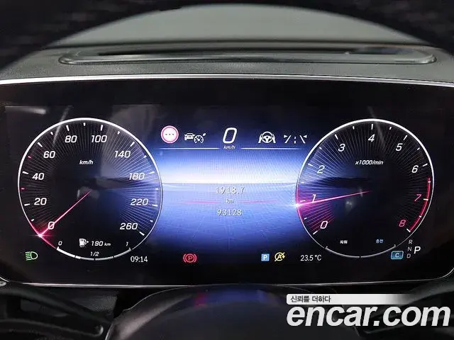 Mercedes-Benz GLC-Class 2023 — Photo 5/20