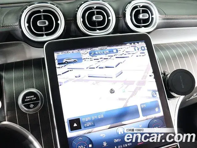 Mercedes-Benz GLC-Class 2023 — Photo 8/20