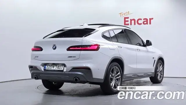 BMW X4 2021 — Photo 2/20