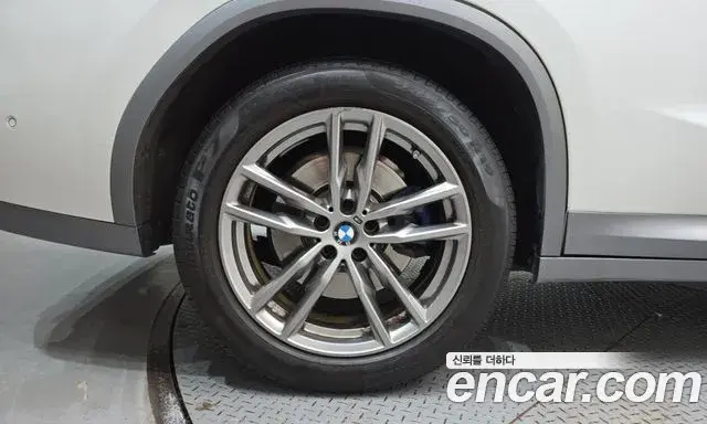 BMW X4 2021 — Photo 5/20