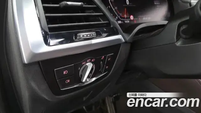 BMW X4 2021 — Photo 20/20