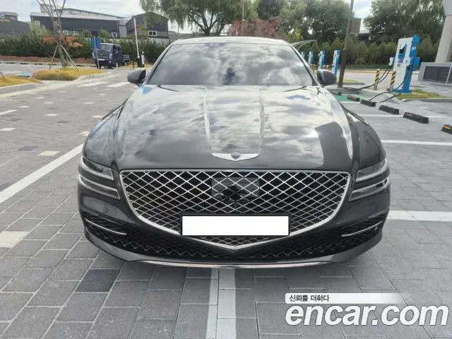 Genesis Electrified G80 2023 — Photo 10/20