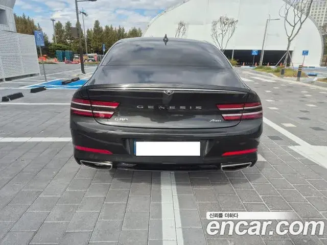 Genesis Electrified G80 2023 — Photo 3/20