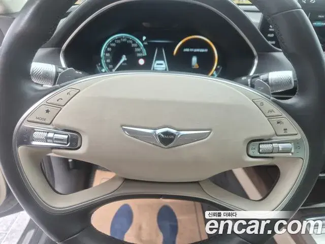 Genesis Electrified G80 2023 — Photo 6/20