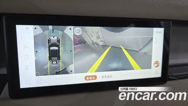 Land Rover Defender 2020 — Photo 14/20