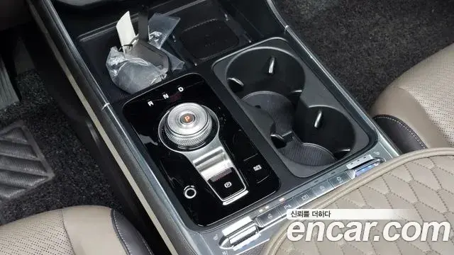 Kia Carnival 2025 — Photo 9/20