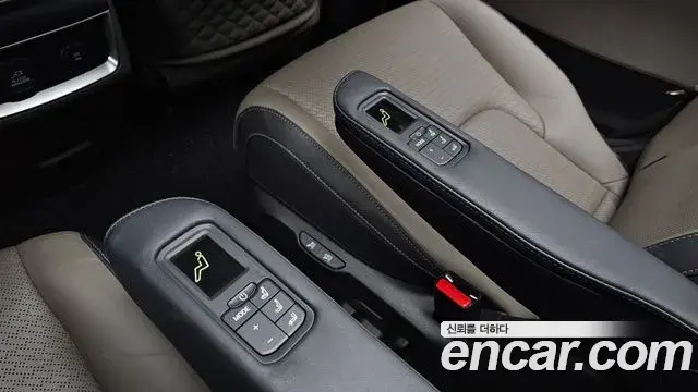 Kia Carnival 2025 — Photo 16/20