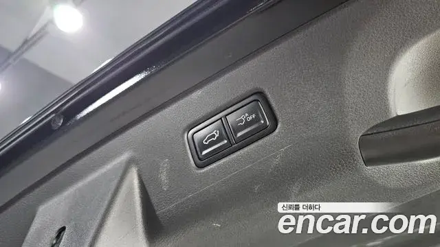 Kia Carnival 2025 — Photo 19/20