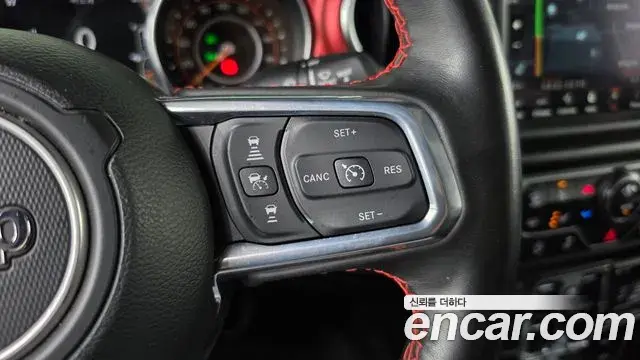 Jeep Gladiator 2023 — Photo 15/20