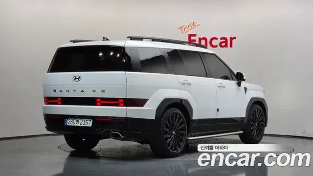 Hyundai Santa Fe 2024 — Photo 2/20