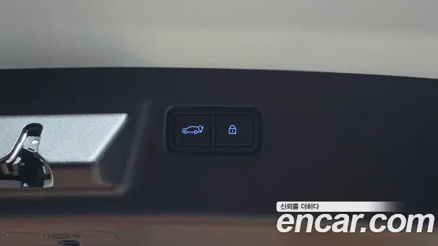 Hyundai Santa Fe 2024 — Photo 16/20