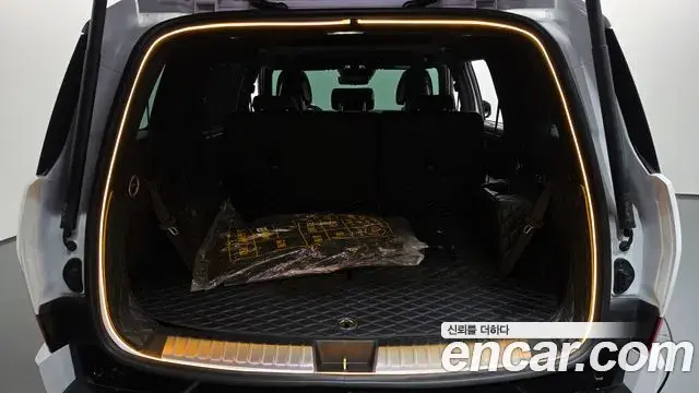 Hyundai Santa Fe 2024 — Photo 17/20