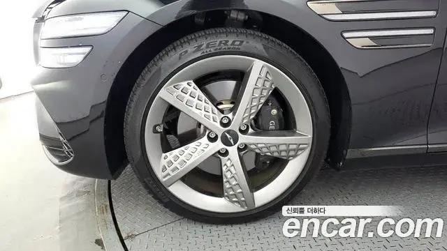 Genesis Electrified G80 2024 — Photo 5/20