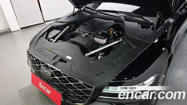 Genesis Electrified G80 2024 — Photo 6/20
