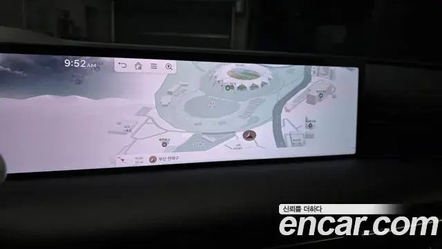 Genesis Electrified G80 2024 — Photo 14/20