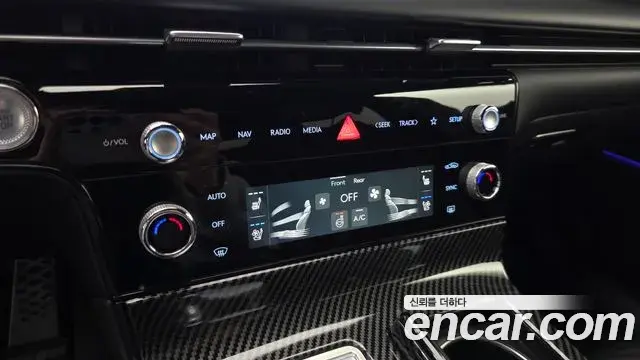 Genesis Electrified G80 2024 — Photo 19/20