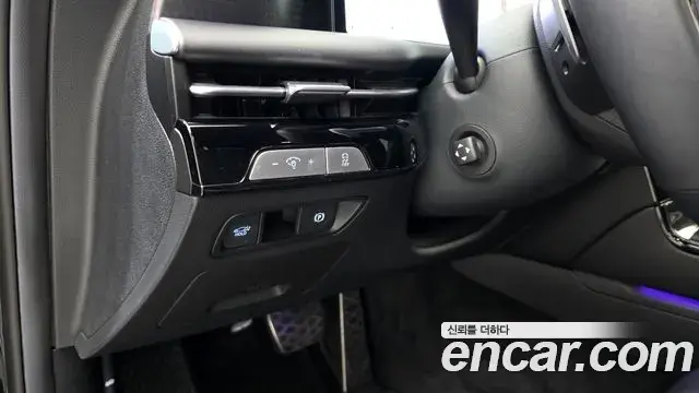 Genesis Electrified G80 2024 — Photo 20/20