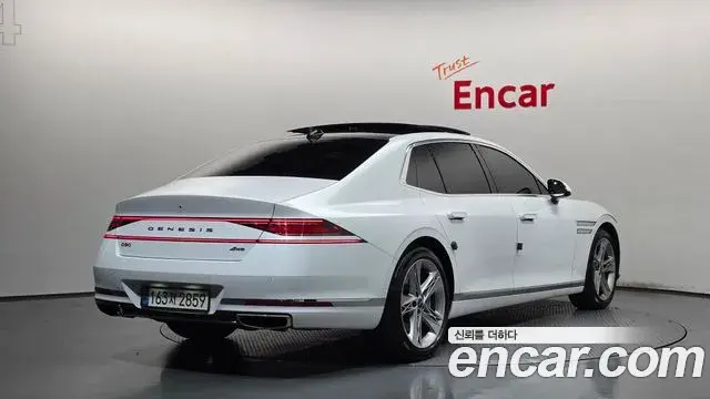 Genesis G90 2022 — Photo 2/20