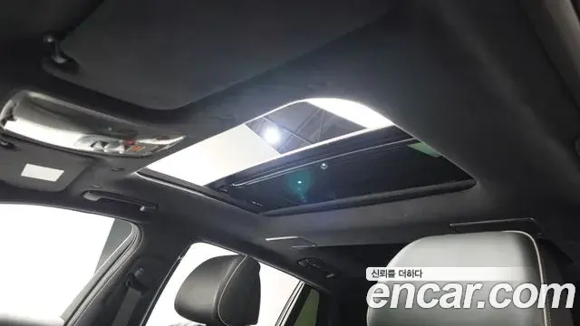 Genesis G90 2022 — Photo 18/20