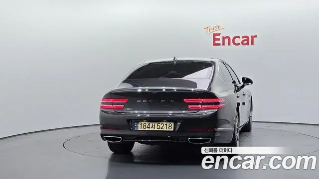 Genesis Electrified G80 2022 — Photo 4/20