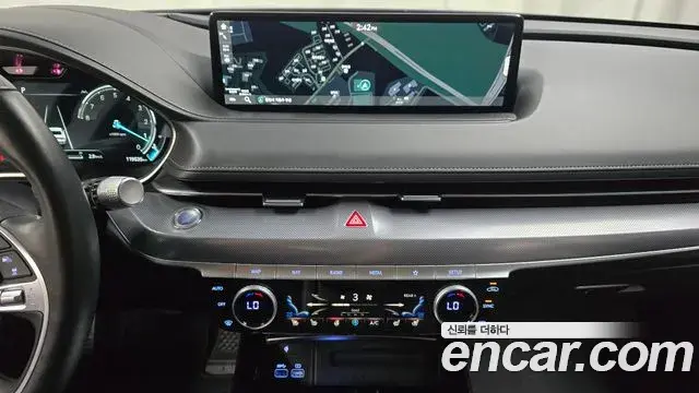 Genesis Electrified G80 2021 — Photo 13/20