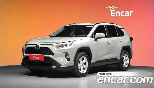 Toyota RAV4 2019 — Photo 1/20