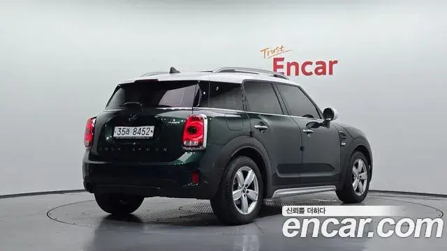 Mini Cooper Countryman 2019 — Photo 2/20