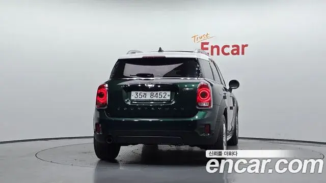 Mini Cooper Countryman 2019 — Photo 4/20