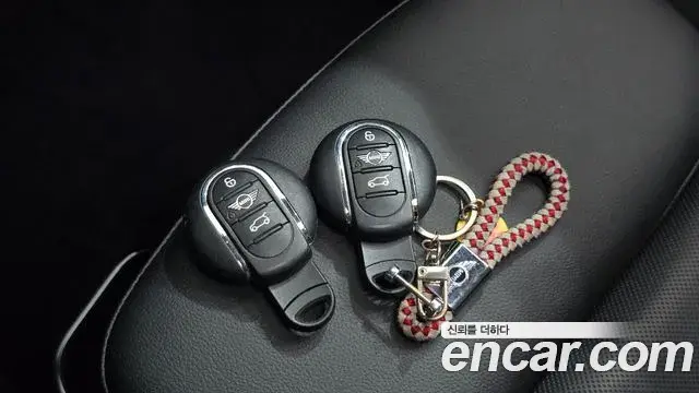 Mini Cooper Countryman 2019 — Photo 16/20