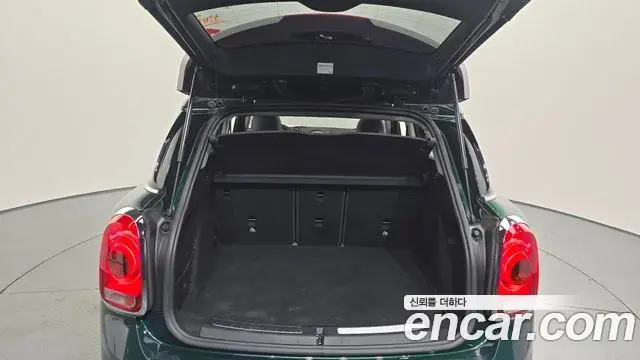 Mini Cooper Countryman 2019 — Photo 19/20