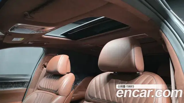 Genesis G90 2024 — Photo 18/20
