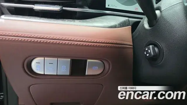 Genesis G90 2024 — Photo 20/20