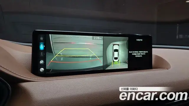 Genesis Electrified G80 2022 — Photo 15/20