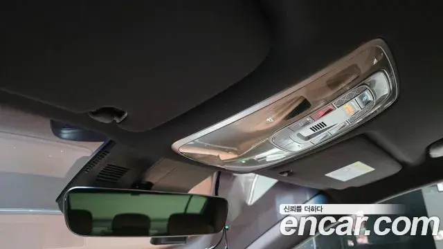 Genesis Electrified G80 2022 — Photo 19/20