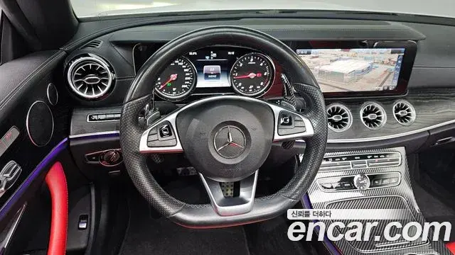 Mercedes-Benz E-Class 2018 — Photo 5/20