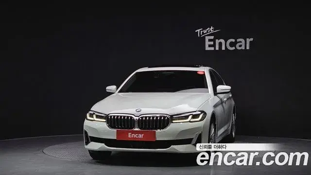 BMW 5 Series 2021 — Şəkil 19/20