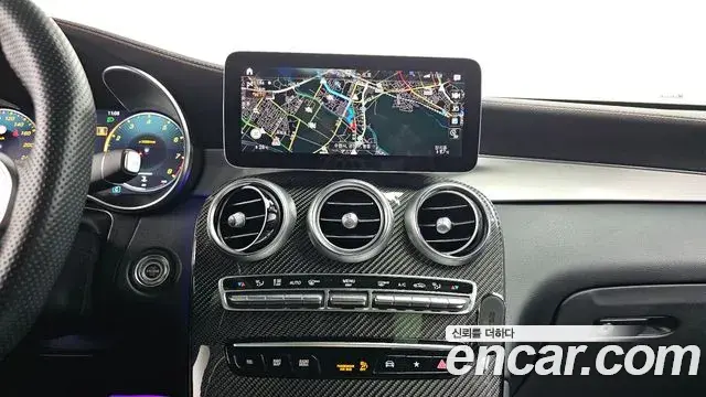 Mercedes-Benz GLC-Class 2021 — ფოტო 14/20