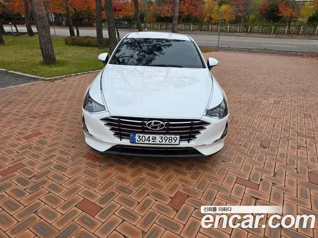 Hyundai Sonata Hybrid 2022 — Photo 15/20