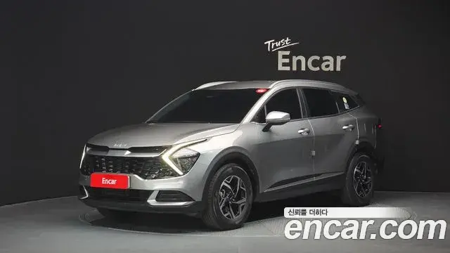 Kia Sportage 2021 — Фото 1/20
