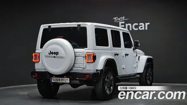 Jeep Wrangler 2022 — Şəkil 18/20