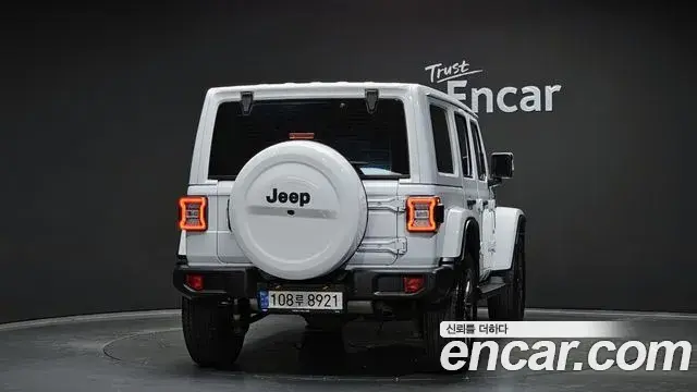 Jeep Wrangler 2022 — Şəkil 3/20