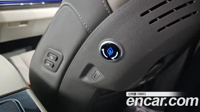 Kia Carnival 2024 — Photo 19/20