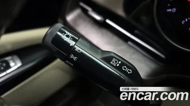 Kia Carnival 2020 — Photo 19/20