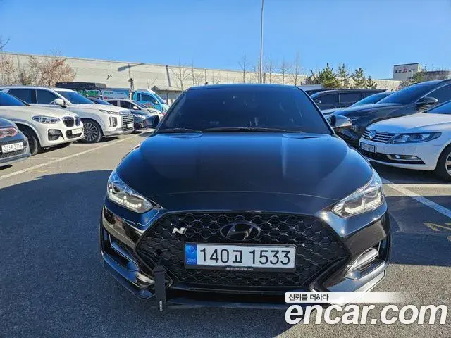 Hyundai Veloster 2021 — ფოტო 18/20