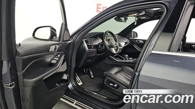 BMW X7 2020 — Photo 10/20