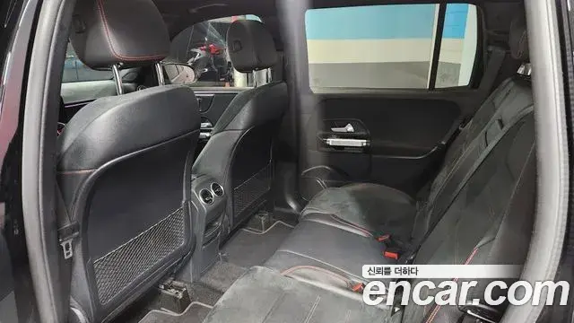 Mercedes-Benz GLB-Class 2022 — ფოტო 18/20