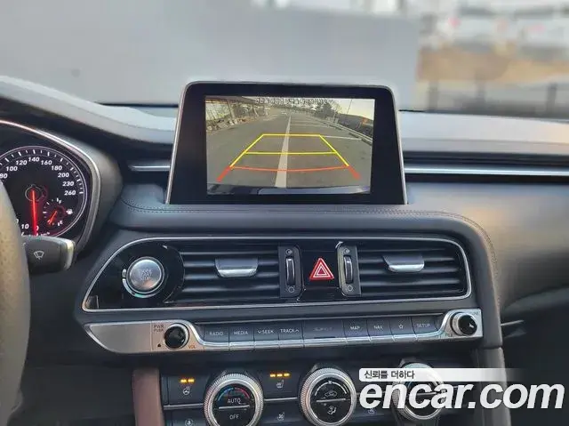 Genesis G70 2019 — Şəkil 9/20
