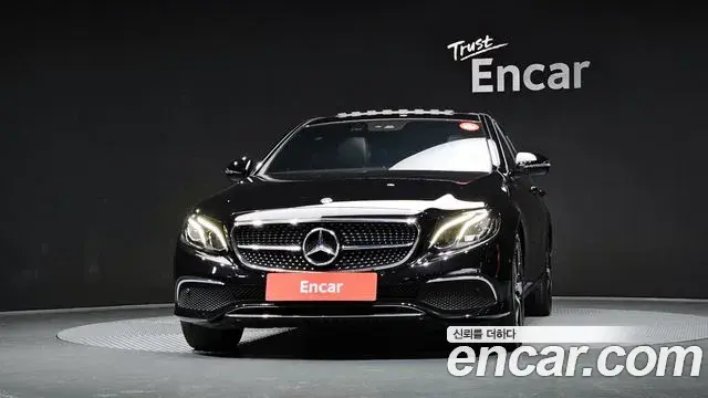 Mercedes-Benz E-Class 2019 — Şəkil 14/20