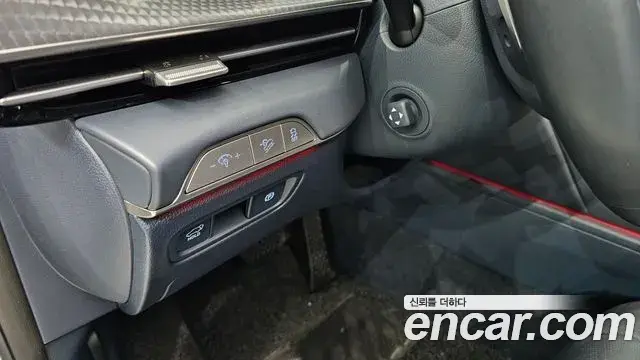 Genesis GV80 Coupe 2024 — Фото 17/20
